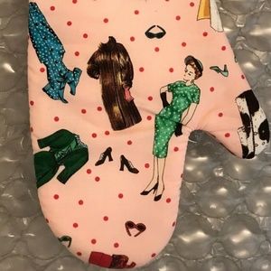 ZPM Zoe Phayre Mudge Retro Glamour Girls Oven Mitt